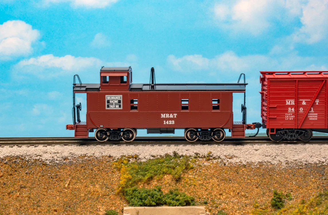 Milwaukee, Racine & Troy HO Scale Steel Cupola Caboose - Road Number 1407 4 Milwaukee, Racine & Troy HO Scale Steel Cupola Caboose - Road Number 1407